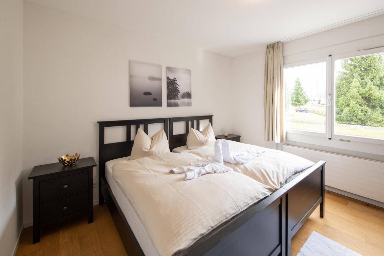 Agrimonia - 5,5-Zi Duplex Wohnung bis 9 Personen mit eigenem Garten Davos Exterior foto